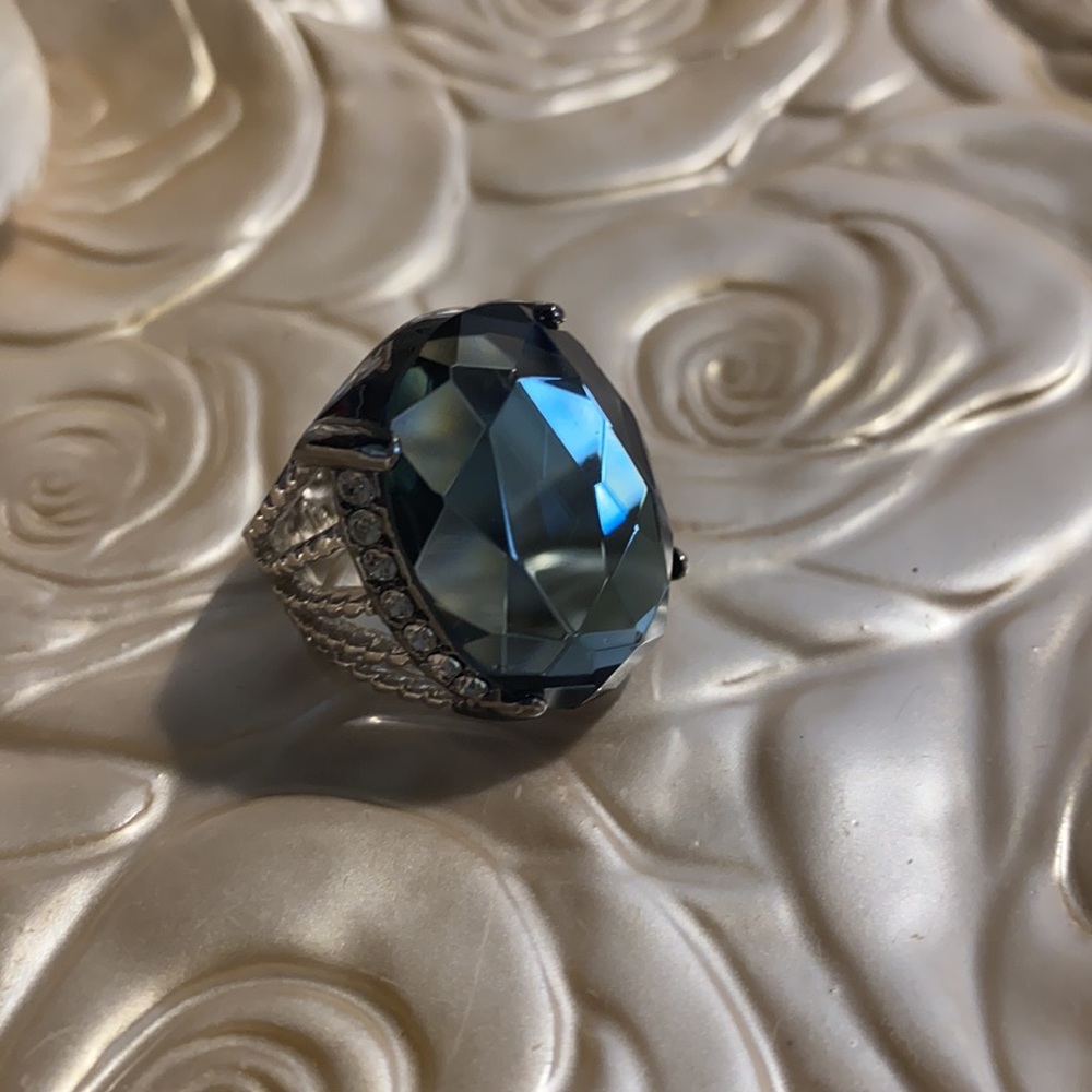 🌸 4/$20 🌸Black Stone Dinner Ring - Picture 2 of 5